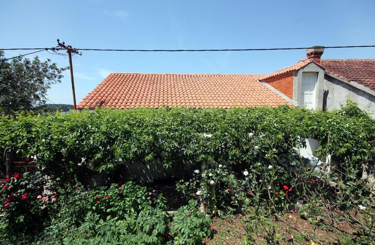 Double Room Pomena 4929A المظهر الخارجي الصورة